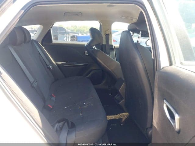 2026 KIA K4 LX 8