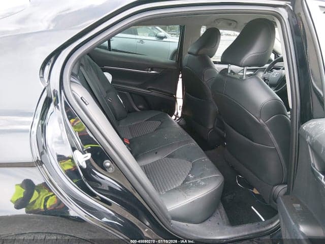 2021 TOYOTA CAMRY SE 8