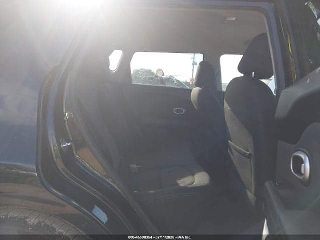 2018 KIA SOUL + 8