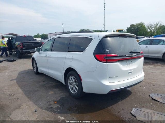 2022 CHRYSLER PACIFICA TOURING L 3