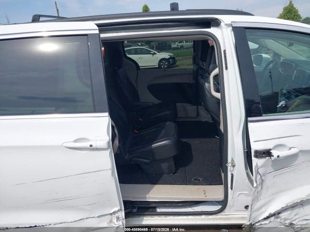 2022 CHRYSLER PACIFICA TOURING L 8