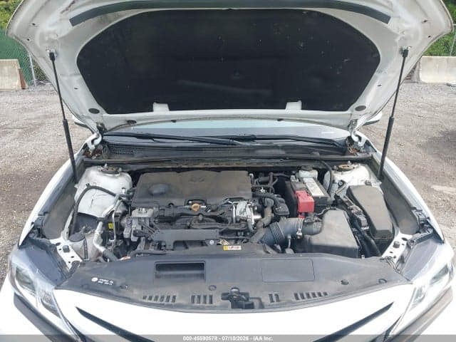2020 TOYOTA CAMRY SE 10