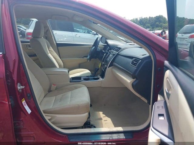 2017 TOYOTA CAMRY LE 5