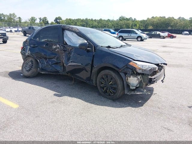 2018 TOYOTA COROLLA LE 1