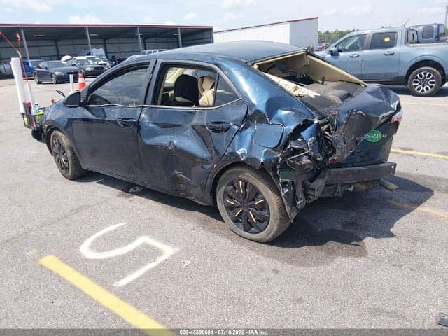 2018 TOYOTA COROLLA LE 3