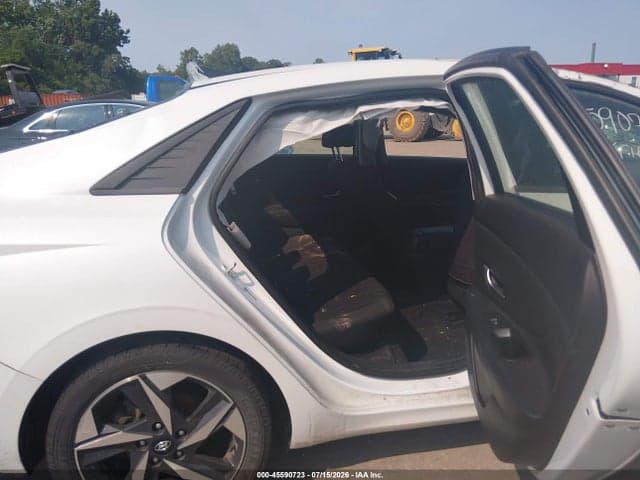 2023 HYUNDAI ELANTRA SEL 8