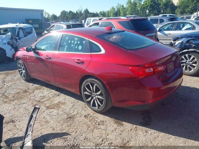 2018 CHEVROLET MALIBU LT 3