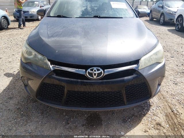 2017 TOYOTA CAMRY SE 12