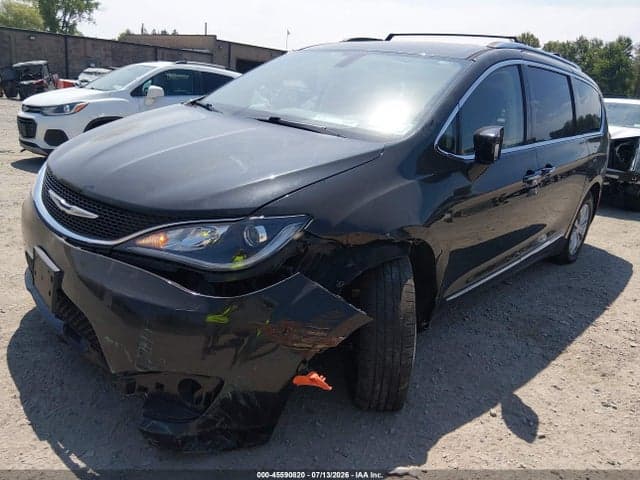 2018 CHRYSLER PACIFICA TOURING L 2