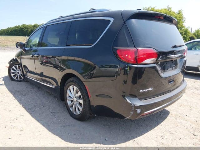 2018 CHRYSLER PACIFICA TOURING L 3
