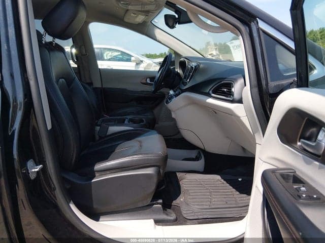 2018 CHRYSLER PACIFICA TOURING L 5
