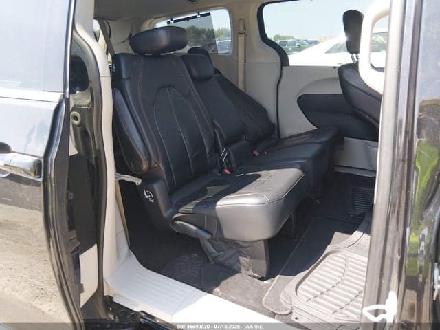 2018 CHRYSLER PACIFICA TOURING L 8