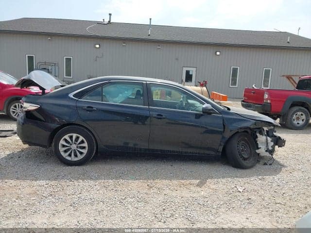 2017 TOYOTA CAMRY LE 12