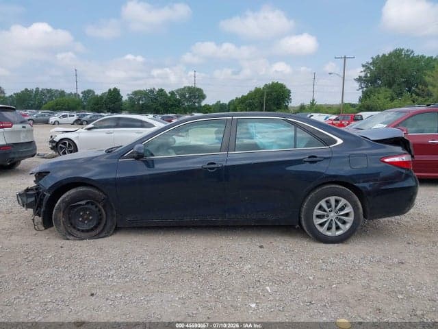 2017 TOYOTA CAMRY LE 13