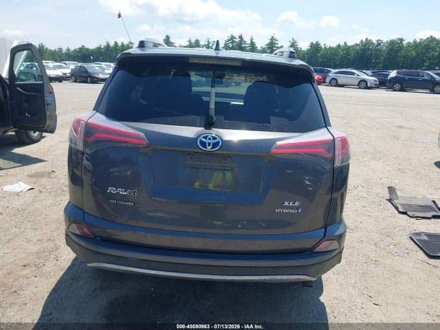 2018 TOYOTA RAV4 HYBRID XLE 17