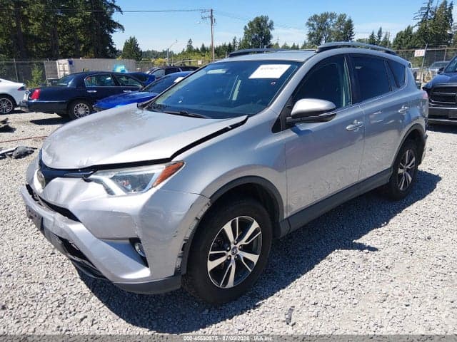 2017 TOYOTA RAV4 XLE 2