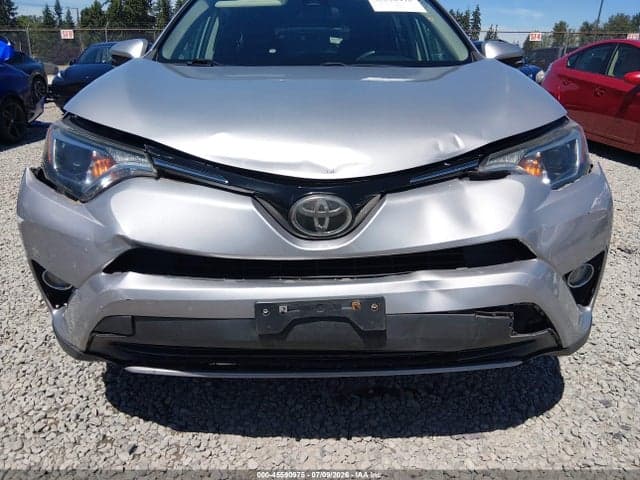 2017 TOYOTA RAV4 XLE 6