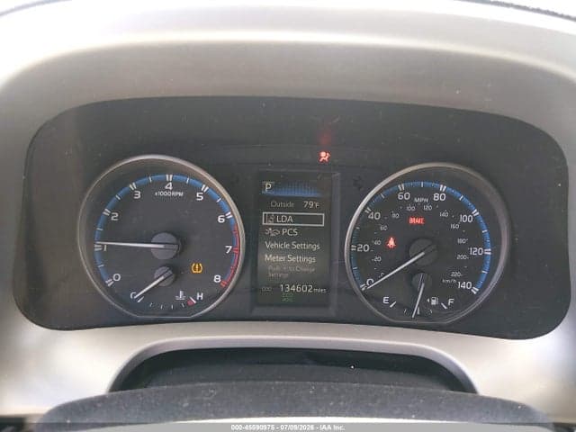 2017 TOYOTA RAV4 XLE 7