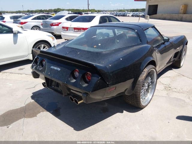 1979 CHEVROLET CORVETTE 4