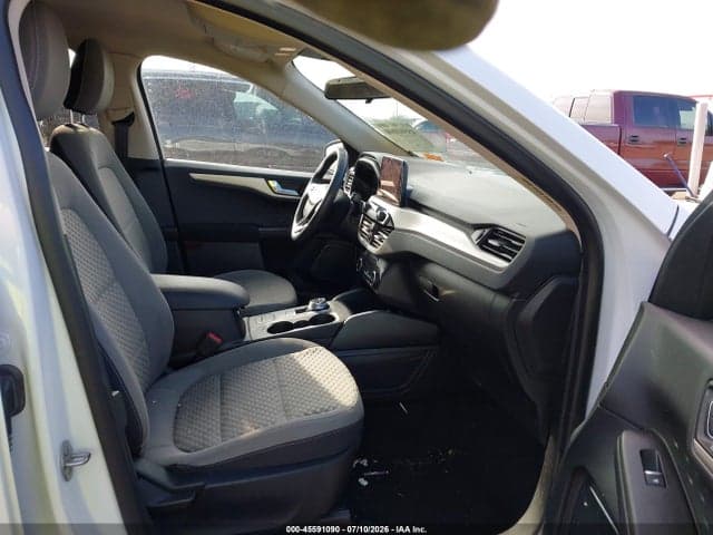 2020 FORD ESCAPE SE 5
