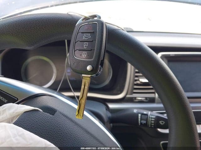 2019 HYUNDAI SONATA SE 11