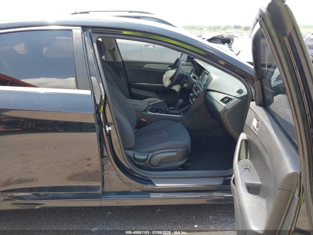2019 HYUNDAI SONATA SE 5