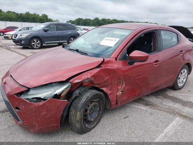 2019 TOYOTA YARIS L 6