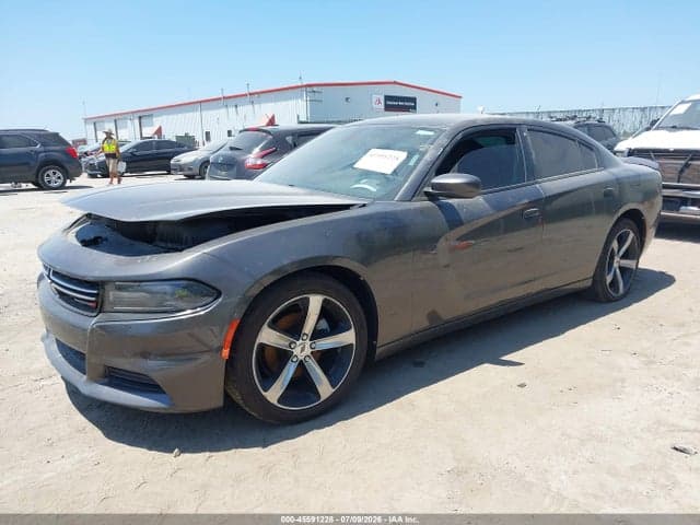 2017 DODGE CHARGER SE RWD 2