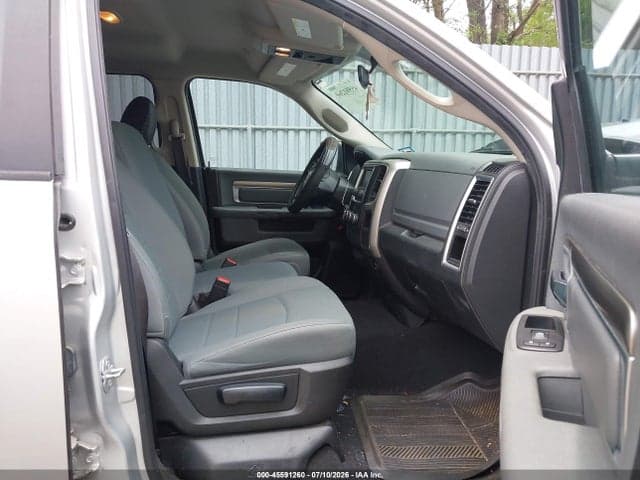 2018 RAM 1500 SLT 4X4 6'4 BOX 5