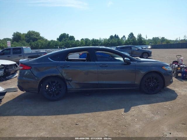 2019 FORD FUSION SE 12