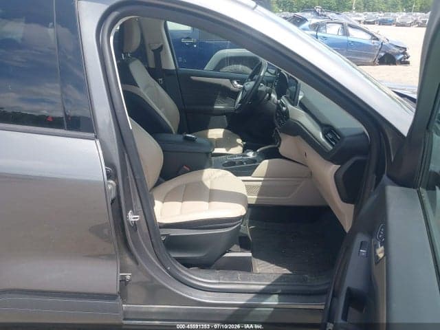 2022 FORD ESCAPE SEL 5