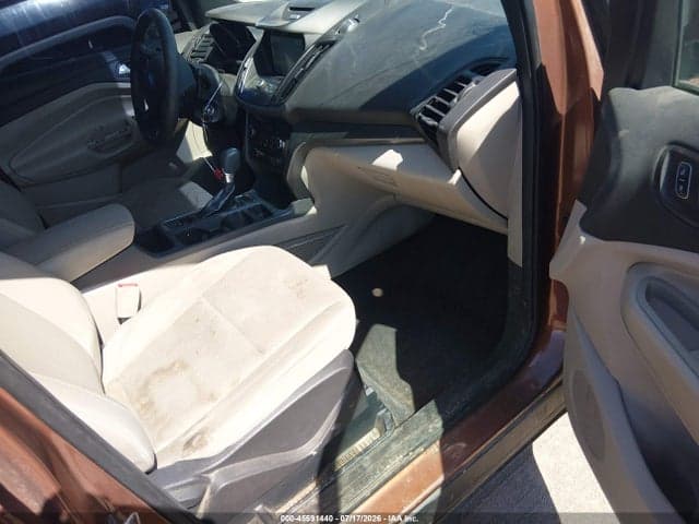 2017 FORD ESCAPE SE 5