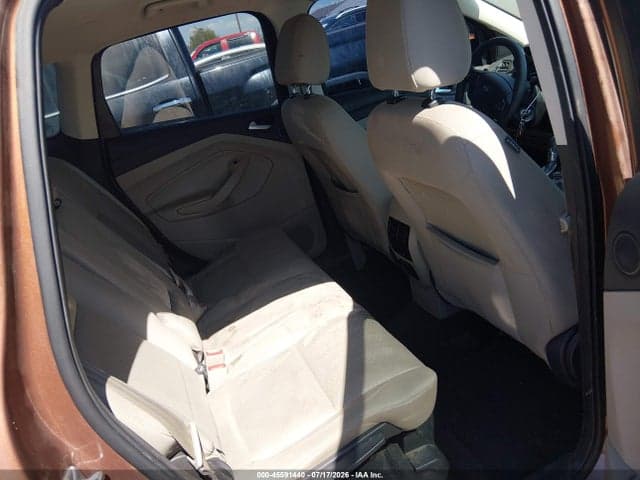 2017 FORD ESCAPE SE 8