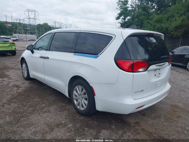 2020 CHRYSLER VOYAGER L 3