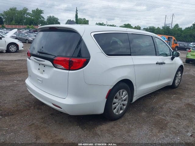 2020 CHRYSLER VOYAGER L 4