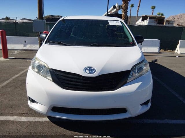 2017 TOYOTA SIENNA L 7 PASSENGER 13