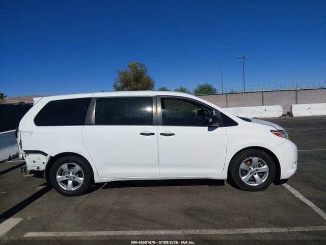 2017 TOYOTA SIENNA L 7 PASSENGER 14