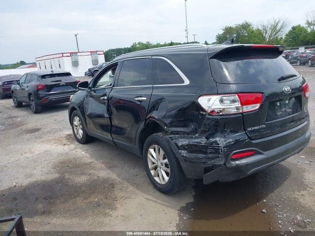2017 KIA SORENTO 2.4L LX 3