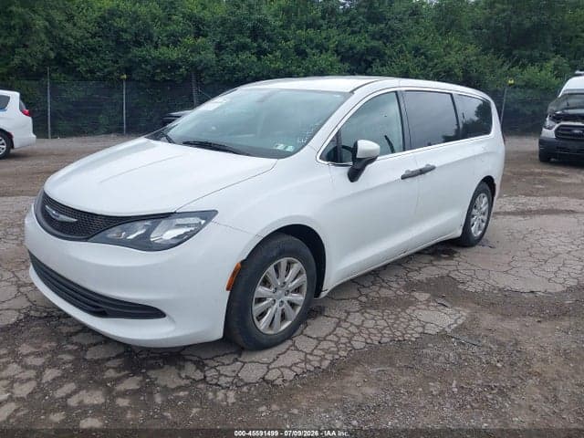 2020 CHRYSLER VOYAGER L 2