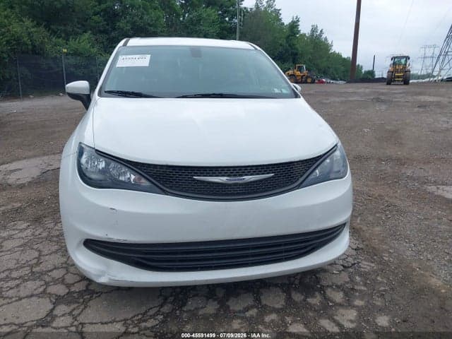 2020 CHRYSLER VOYAGER L 12