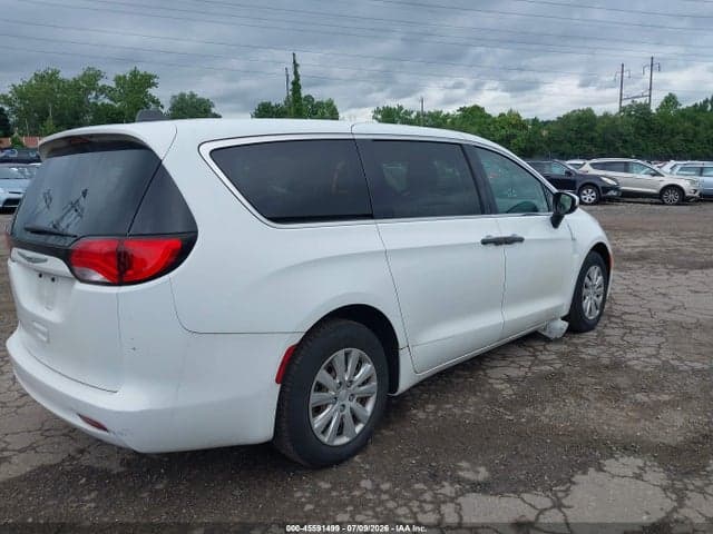 2020 CHRYSLER VOYAGER L 4