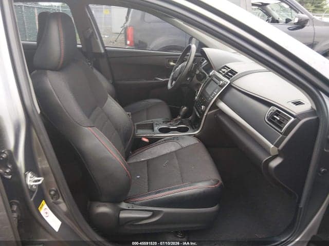 2017 TOYOTA CAMRY SE 5
