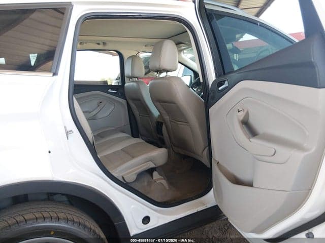 2016 FORD ESCAPE TITANIUM 8