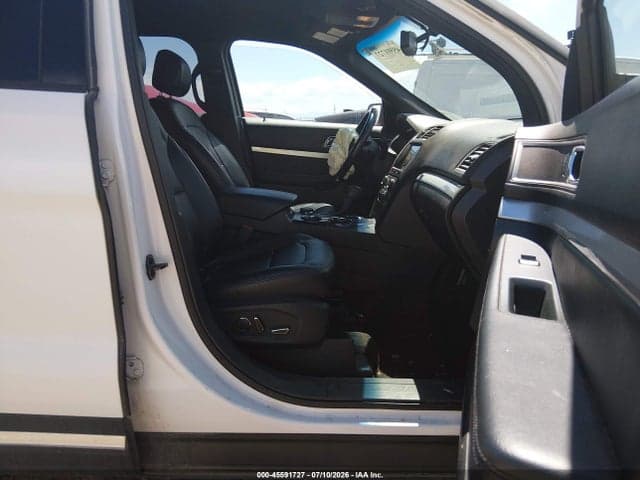 2017 FORD EXPLORER XLT 5
