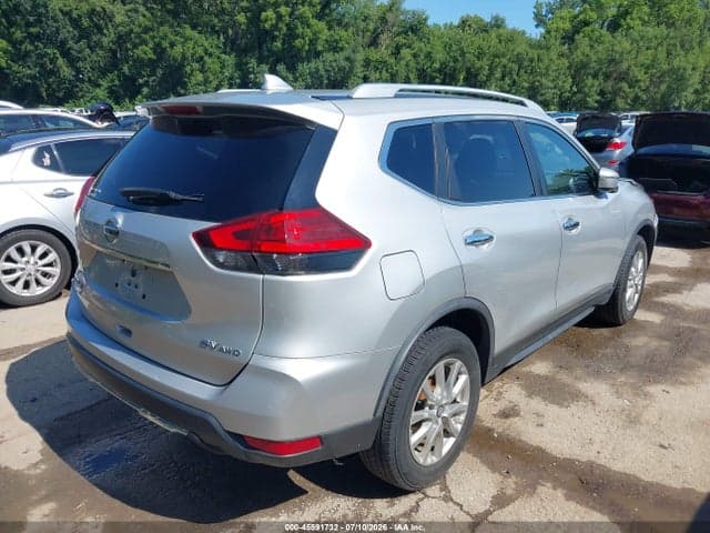 2017 NISSAN ROGUE SV 4