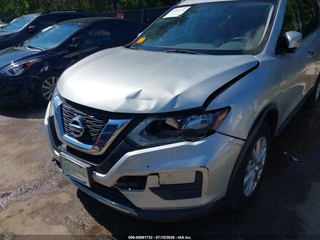 2017 NISSAN ROGUE SV 6
