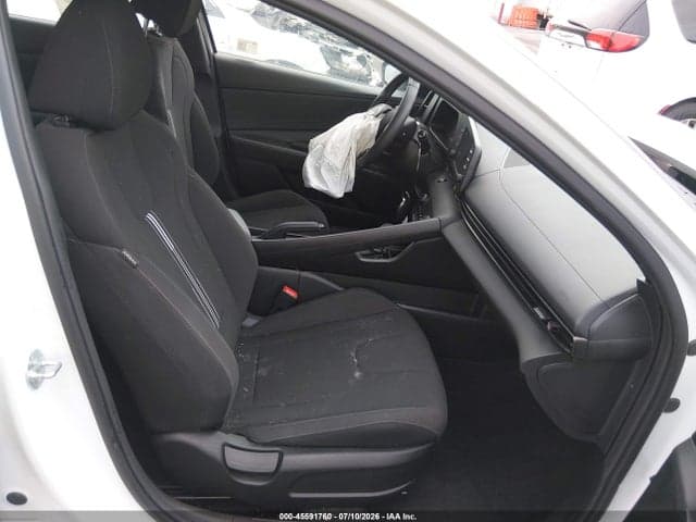 2025 HYUNDAI ELANTRA SEL SPORT 5
