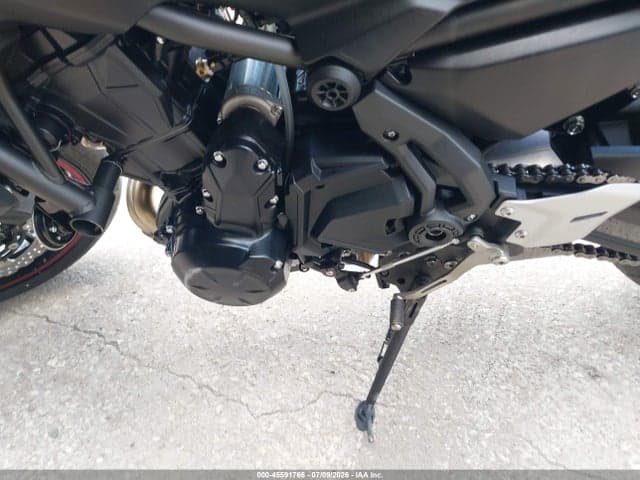 2025 KAWASAKI ER650 P 9