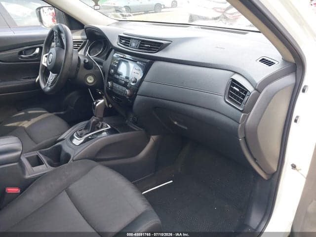 2017 NISSAN ROGUE S 5