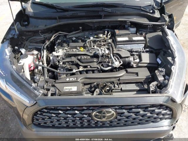 2024 TOYOTA COROLLA CROSS LE 10